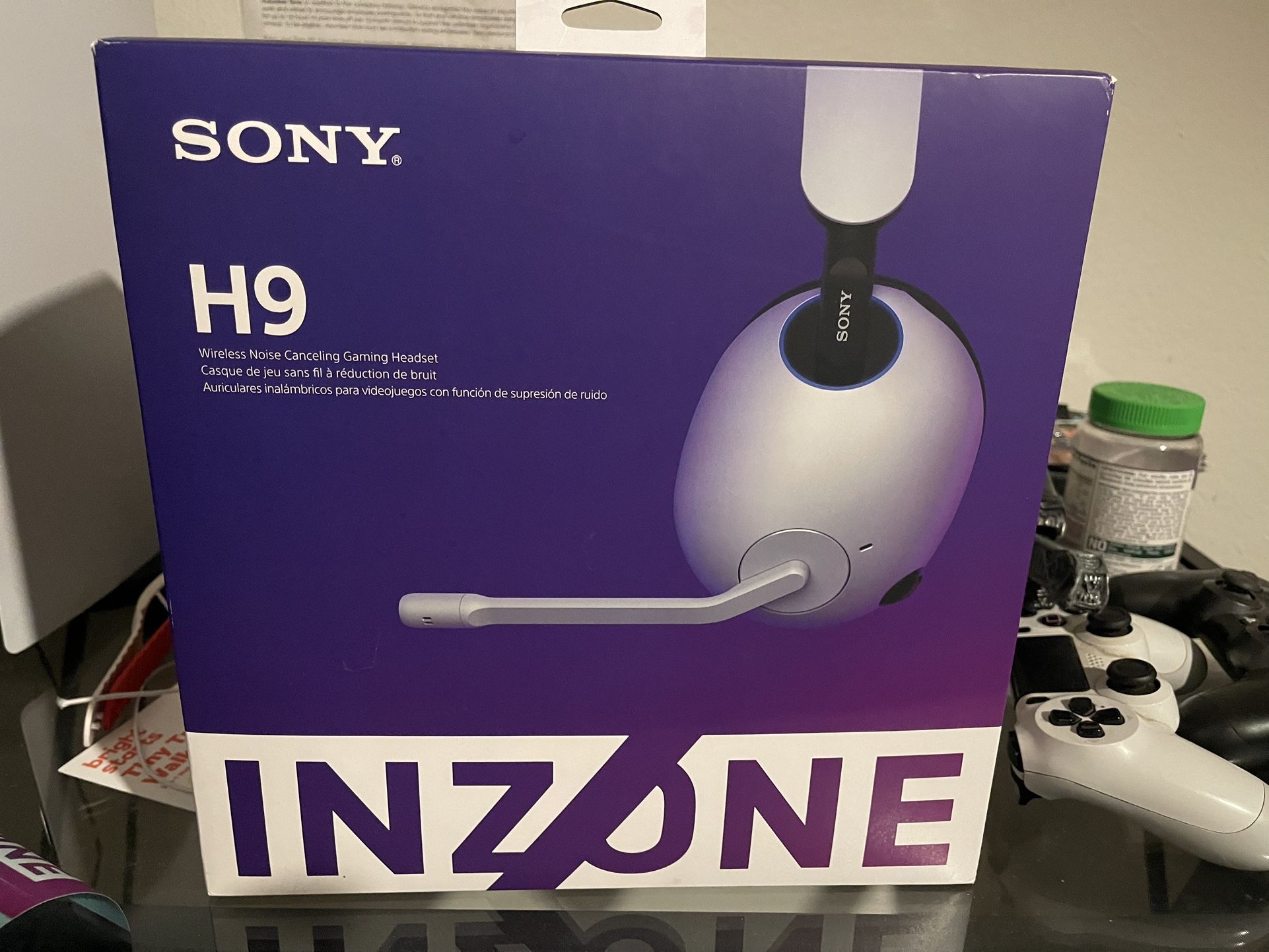 Sony H9 