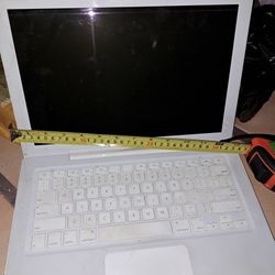Apple Laptop 