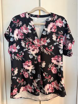 Women’s tops (fit size M)