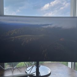 Brand New 27’ Curved Monitor.