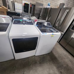 GE Set Top Load Washer And Electric Dryer White New 