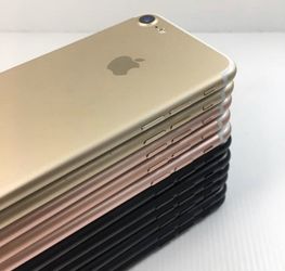 📱📲iPhone 7 32GB factory unlocked with warranty