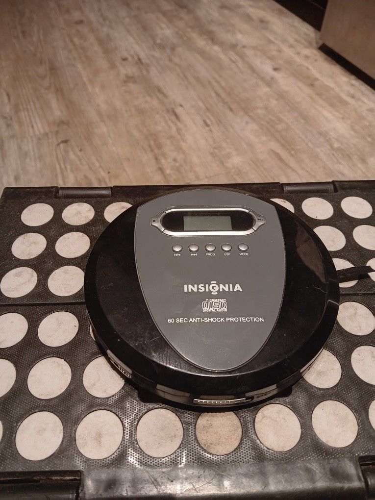 Tested Works Insignia Personal Portable CD Player Anti-Shock Protection NS-P4112
