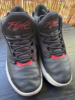 Jordan Max Aura 4 Black University Red