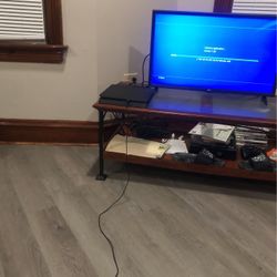 PS4 Slim 1Tb With All Cords And Controller ,  2k25,madden 25