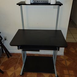 Computer Desk | Great for small spaces!