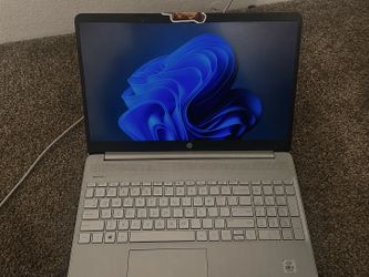 HP 15.6” i5 Laptop - Fast SSD - Great for School/Work