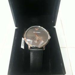 BRAND NEW EMPORIO ARMANI WATCH!