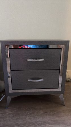 Mini dresser