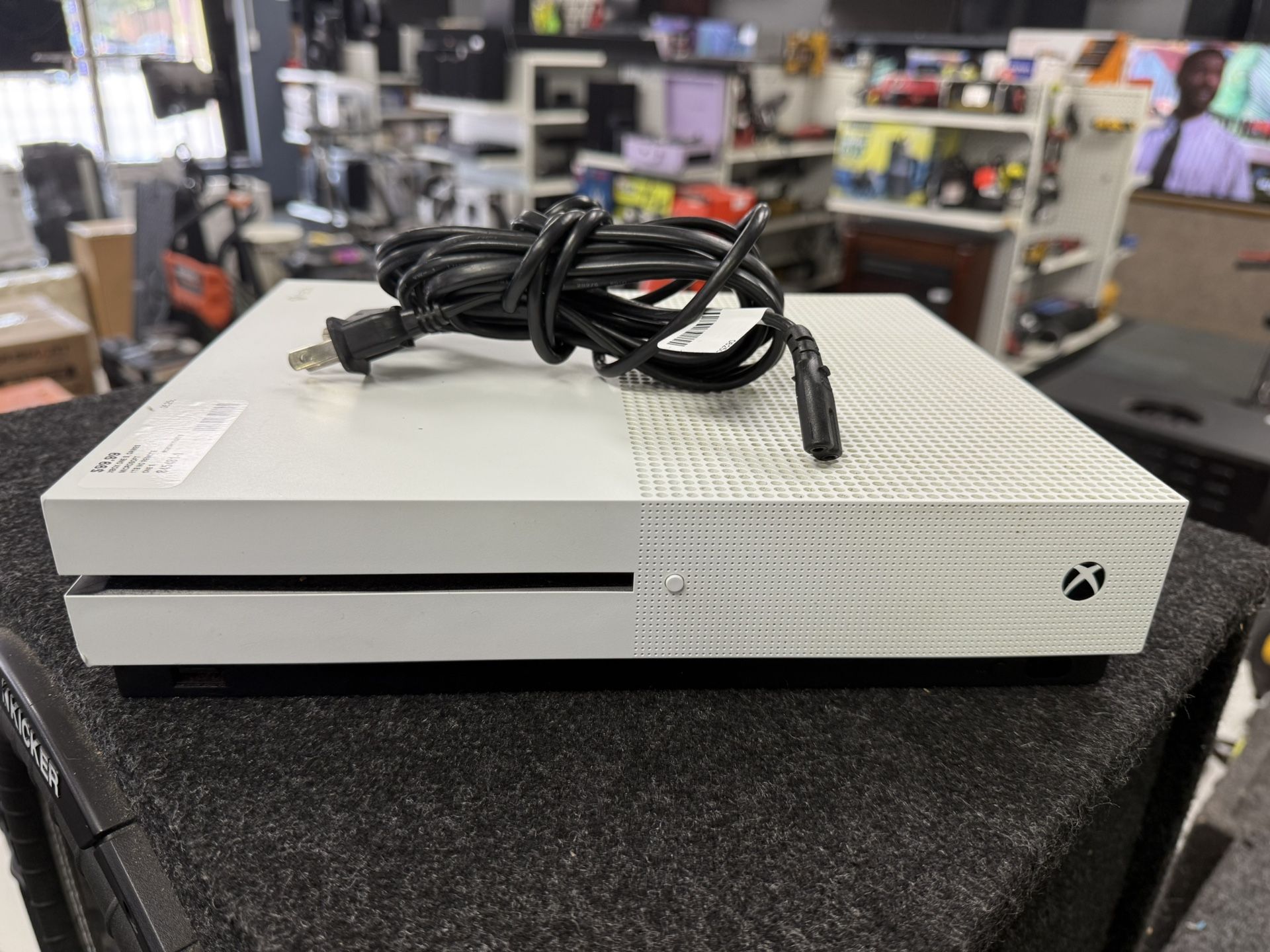 1TB XBOX 1s counsel only 845481-1