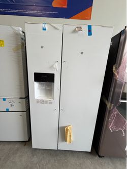 New Frigidaire Refrigerator full size