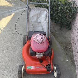 Self Propelled Lawnmower Good Working Condition Tested Before Buy It 160$$ Cash 