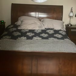 Queen size bed frame and mattress