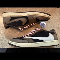 Travis Scott Air Jordan 1 Mocha 12