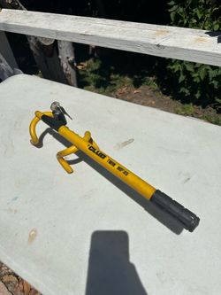 The Club Twin Hooks Auto Lock