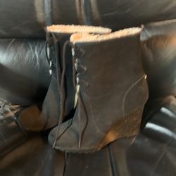 Black suede 'Rory' boots W/faux fur lining by Michael Kors