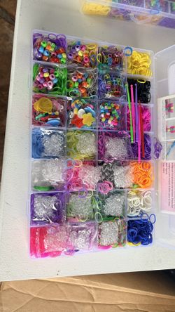 Bracelet, Maker
