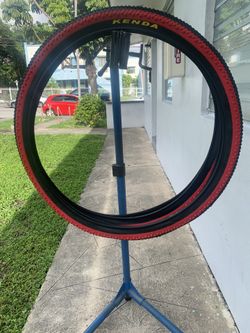 Tires 26 x 1,95 a 2.125 $ 15 cada una