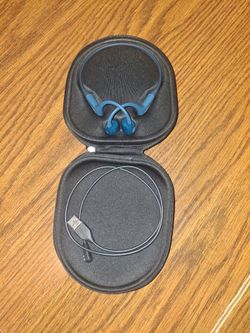 Shokz openRun headphones color steel blue