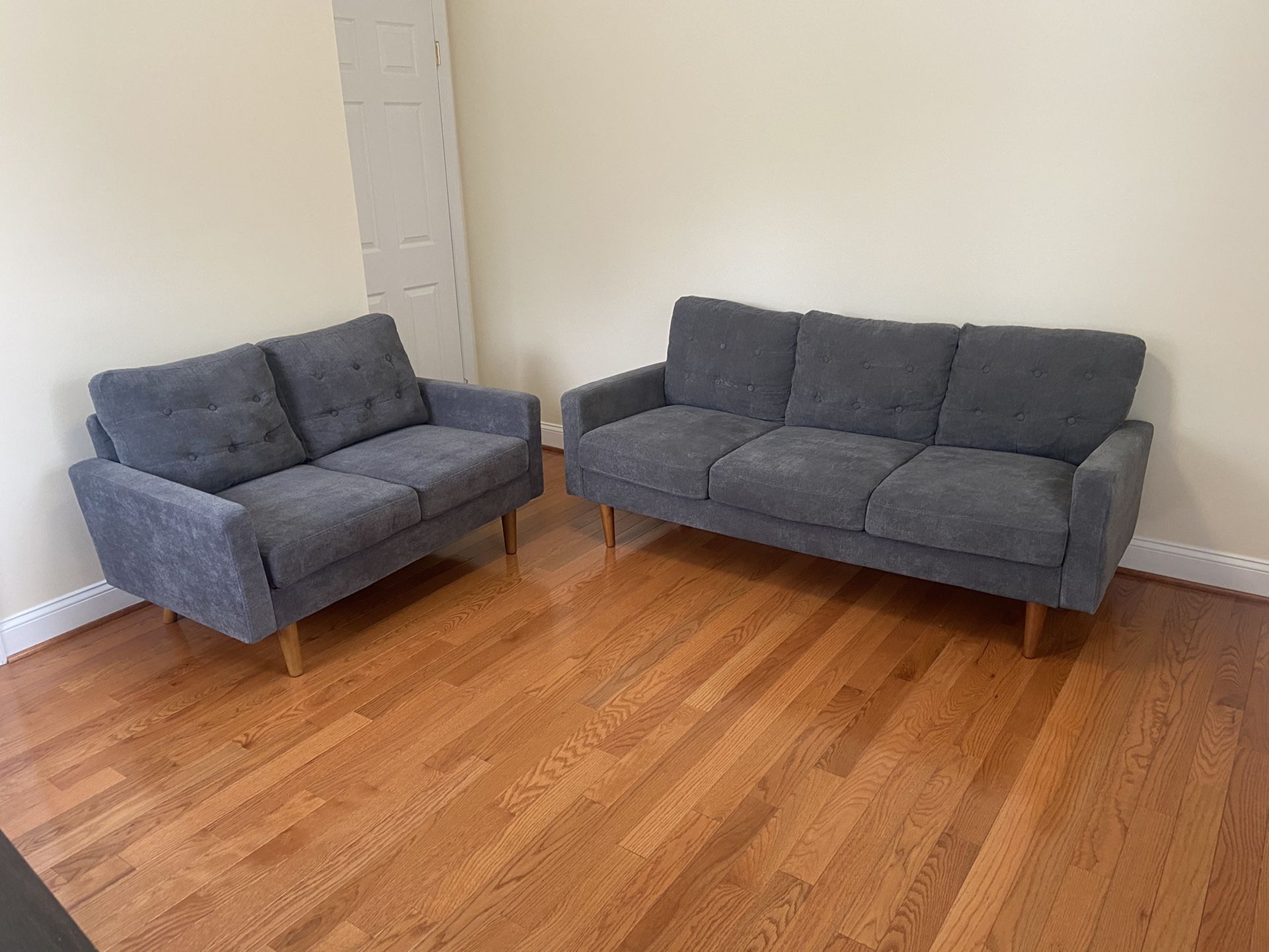 Sofa loveseat set