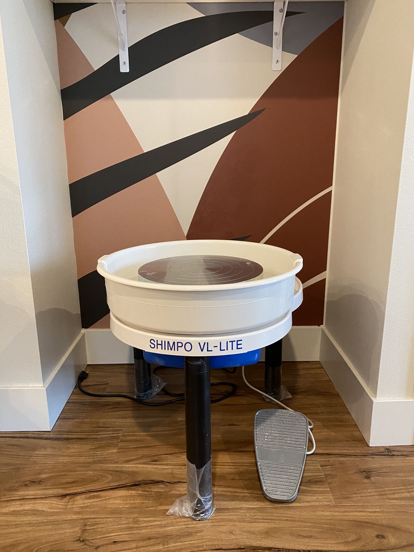 Shimpo VL Lite Pottery Wheel + Tools + Glazes for Sale in Seattle, WA
