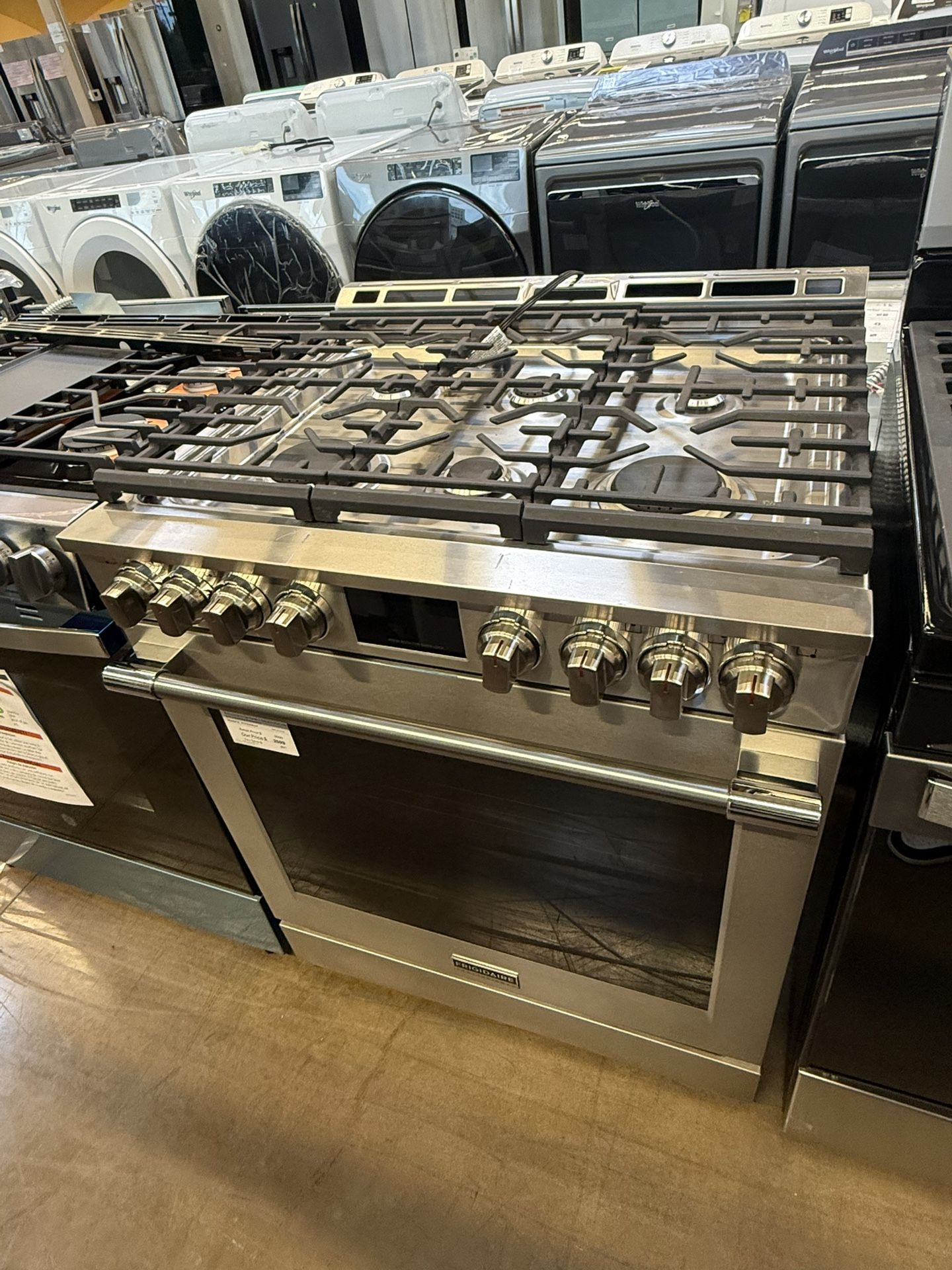 Frigidaire professional 30” Gas range