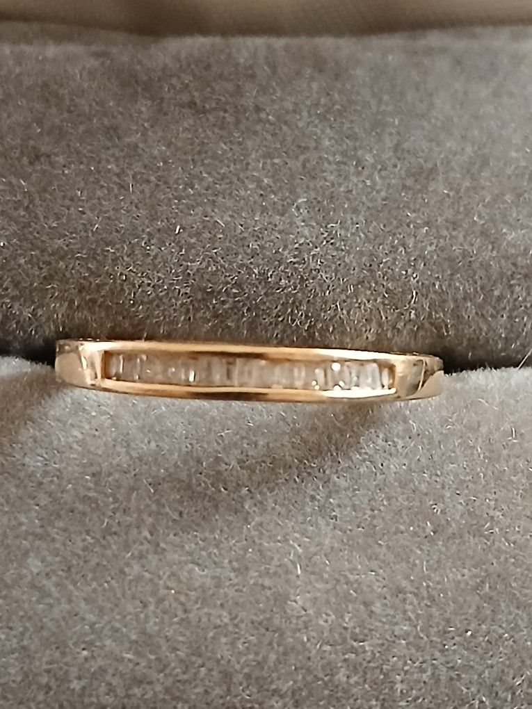 14k Yellow Gold Ring 
