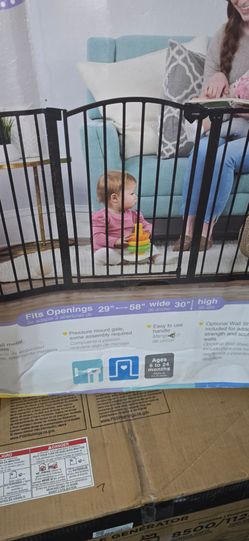 Regalo Safety 29"-58" Easy Step Baby Gate, Bottom of Stairs & Doorways