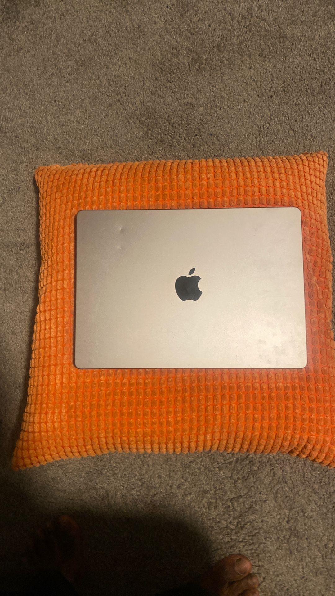 Mac Book Pro 2024