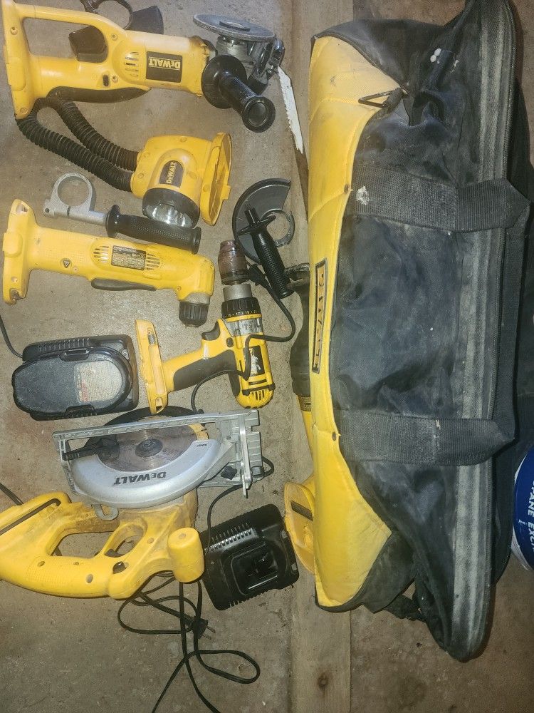 Dewalt 18v Cordless Tools With Bag