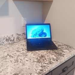 Intel i5 2.9ghz 8gb ram 256gb ssd laptop laptops computer computers pc pcs personal windows 11 dell dells latitude
