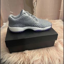 Woman’s Jordan’s 3.5