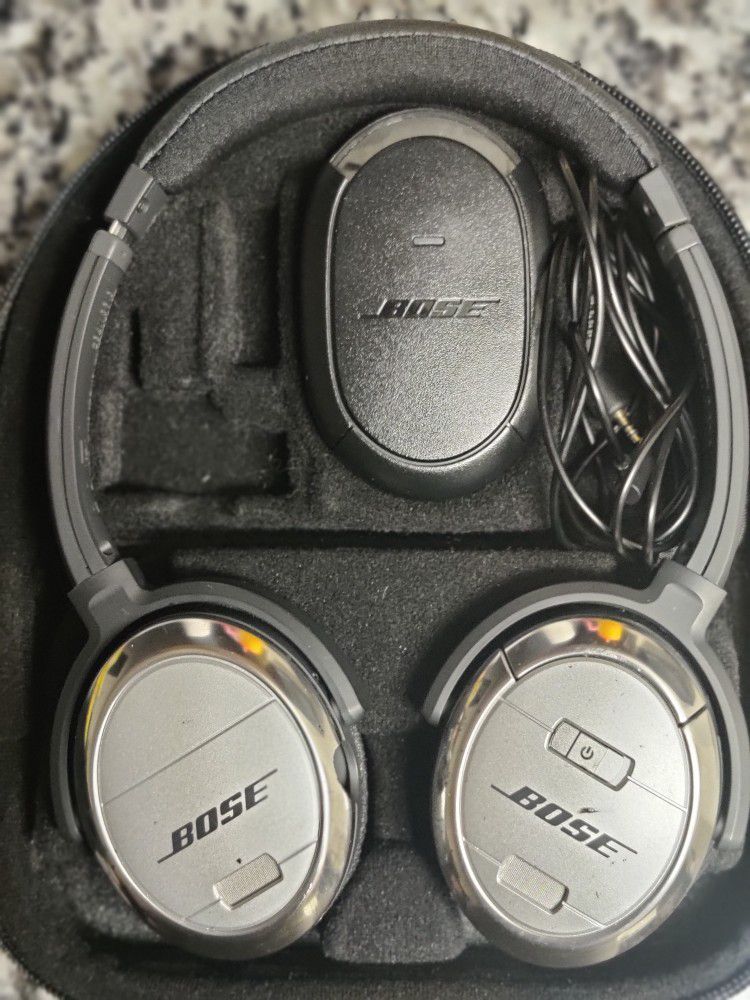 Bose Quietcomfort 3 Headphones