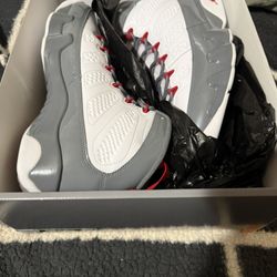 Jordan 9 Fire Red Sz 11 (new)