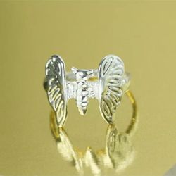 Butterfly ring