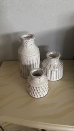 Set of 3 White Ceramic Vases