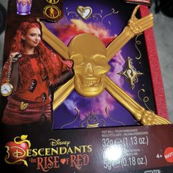 Disney Descendants The Rise Of Red Doll Set
