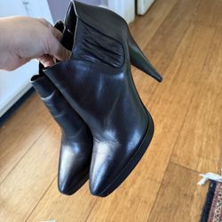 Authentic Prada leather booties made in Italy 38