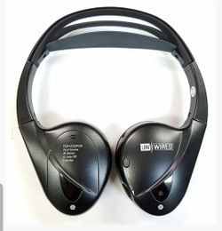 NEW - Set of 3 Wireless R2H-D20FD Infrared Headphones