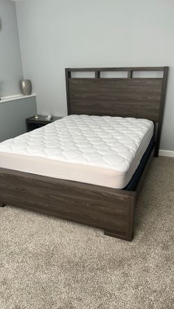 Queen bedroom set