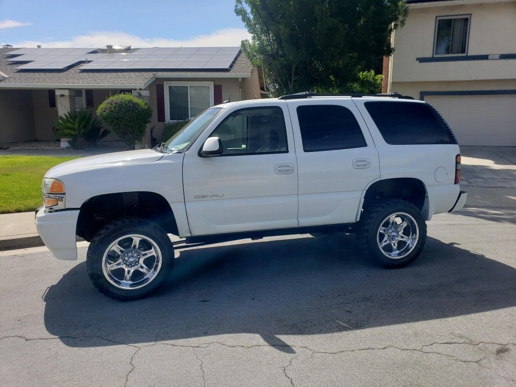 2004 GMC Yukon
