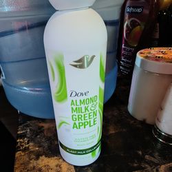Dove Beauty Plant Milk Cleansing Body Wash - Almond Milk & Green Apple - 17.5 fl