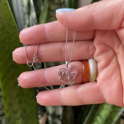 Sterling Silver 'Mom' Heart Pendant Necklace