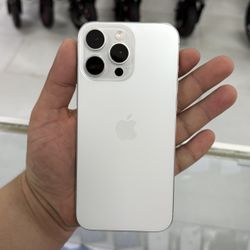 iPhone 16 Pro Max Unlocked 256GB! Finance For $50 Down Payment!!