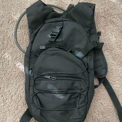 Sling Bag Men Shoulder Backpack with Hydration Pack Sports Runner Hydration Backpack