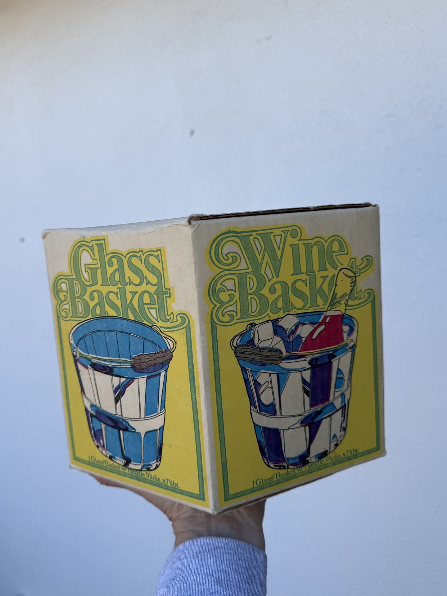 New in box vintage Anchor Hocking Clear Glass Basket Fruit, Flower, Wine Wood & Wire