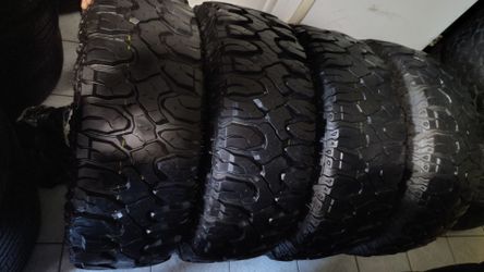 Set de llantas todo terreno MILESTAR PATACONIA M/T LT 265/70/r/17 de vida año 21