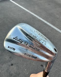 Walter Hagen-  Lady Ultra WH370 Fluid-Feel Contour Sole - PITCHING WEDGE Right Steel