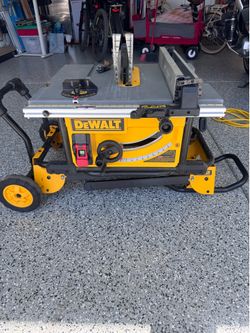 DeWalt 10” table saw w/ stand