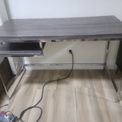 Table/Desk For Office Or Study, Stainless Steel Legs,  Elegant Style Excellent, Condition, Barely Use Like New, 47" x  24" x H 30,5" 